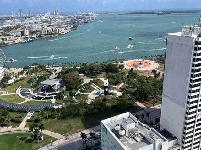 253 NE 2nd St # 3807, Miami FL 33132