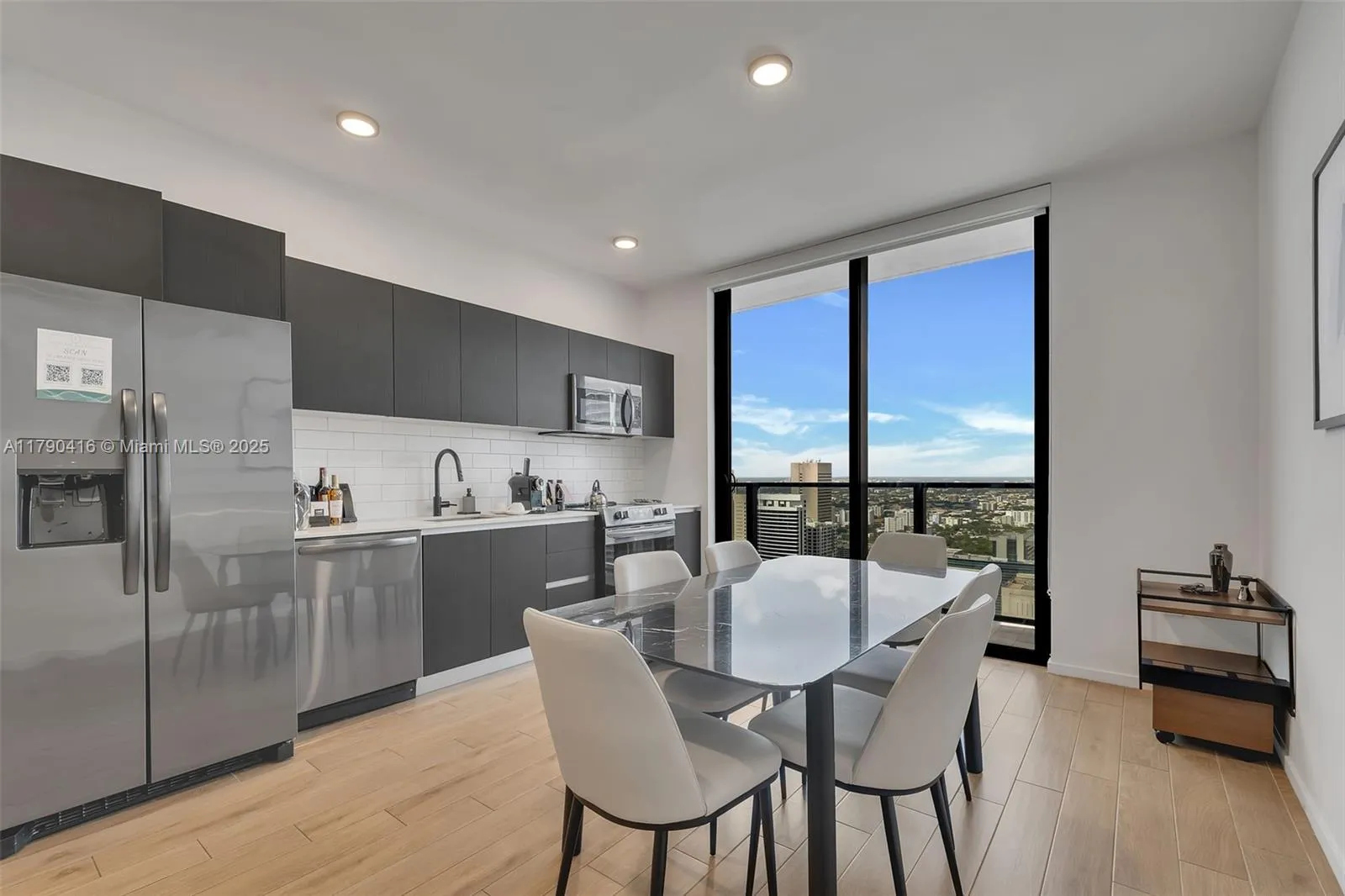 398 NE 5th St # 3901, Miami FL 33132