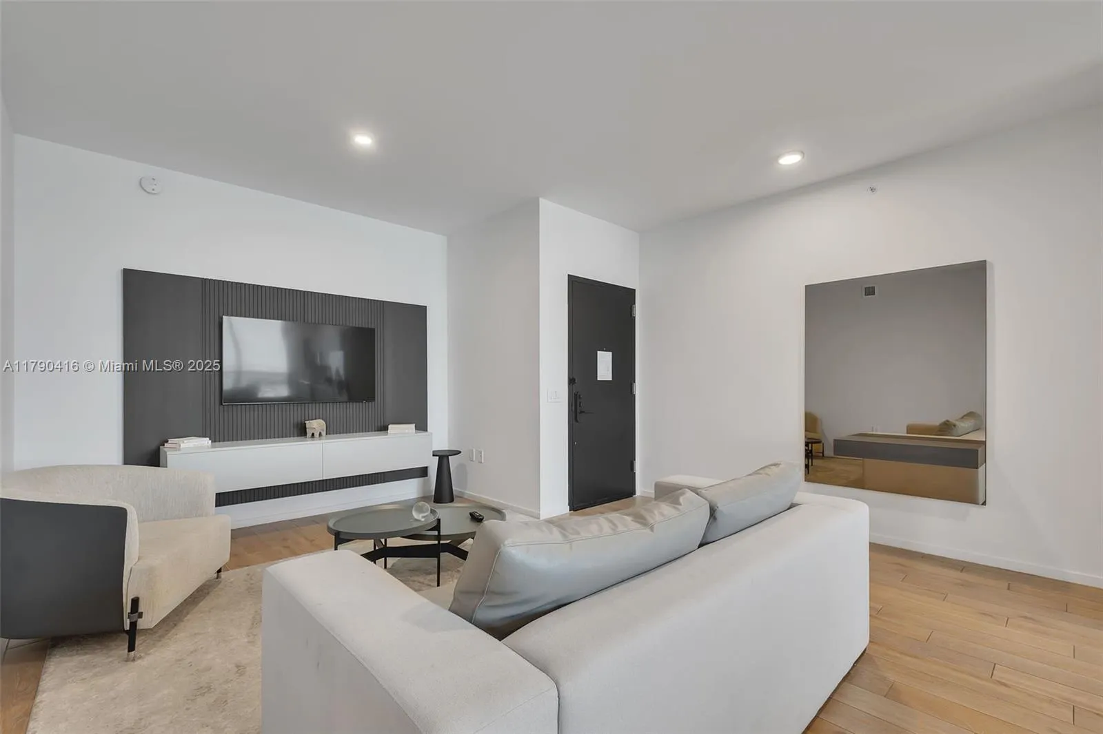 398 NE 5th St # 3901, Miami FL 33132