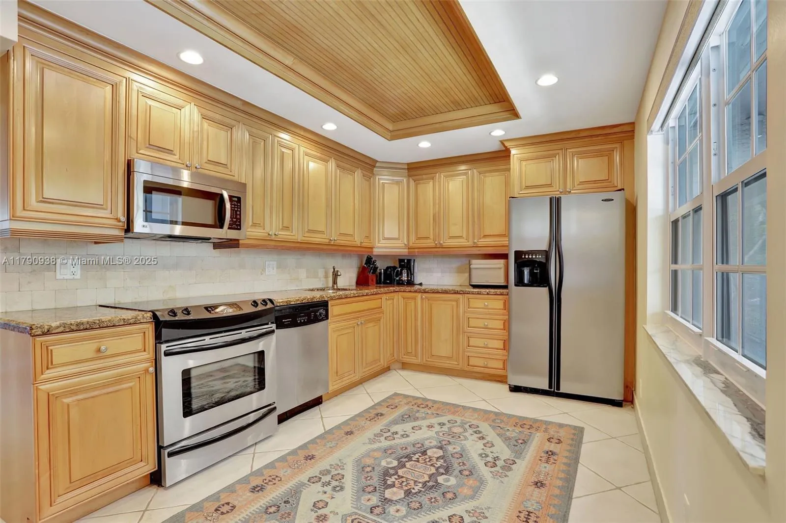 4020 W Palm Aire Dr # 204, Pompano Beach FL 33069