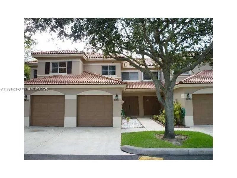 2 bedroom 2 bath for sale at 2405 NW 97th Ter, Pembroke Pines FL 33024