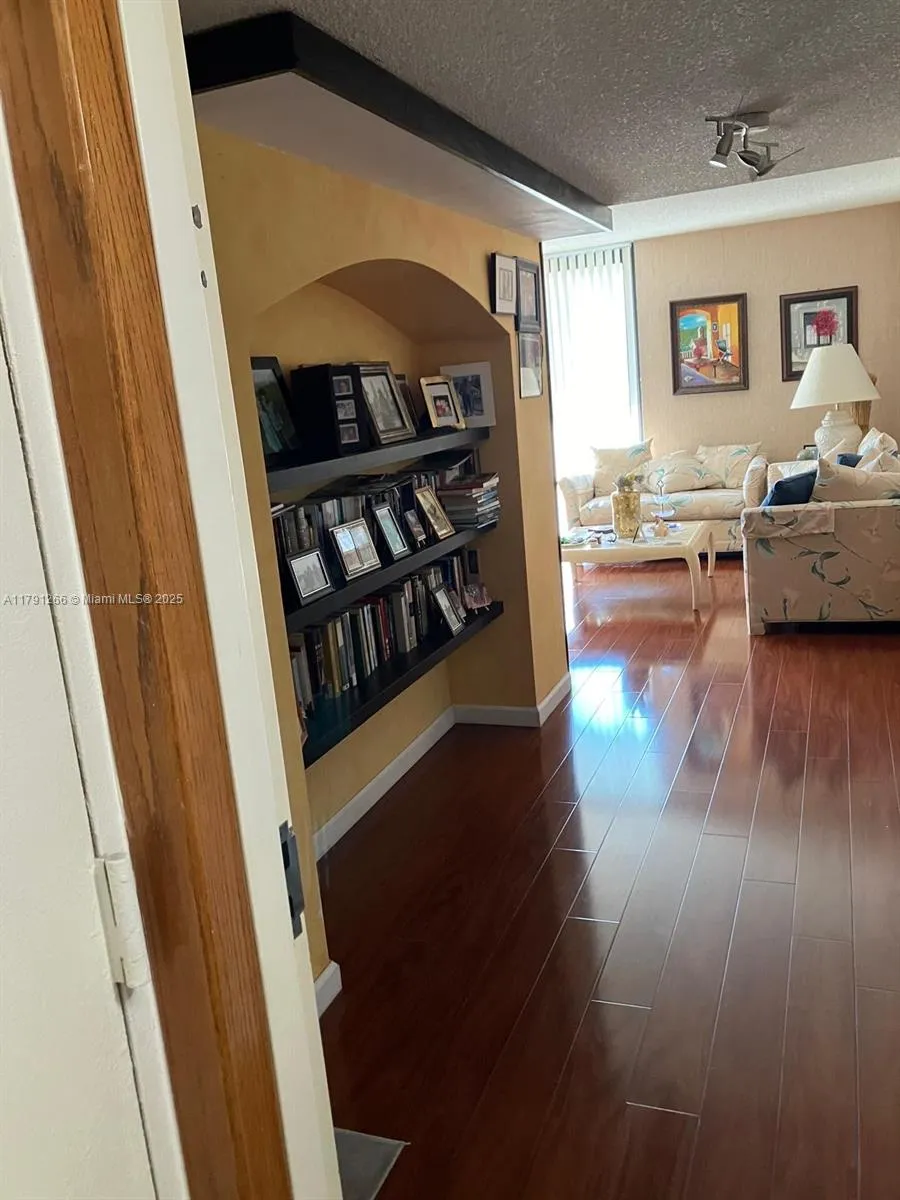 18181 NE 31st Ct # 506, Aventura FL 33160