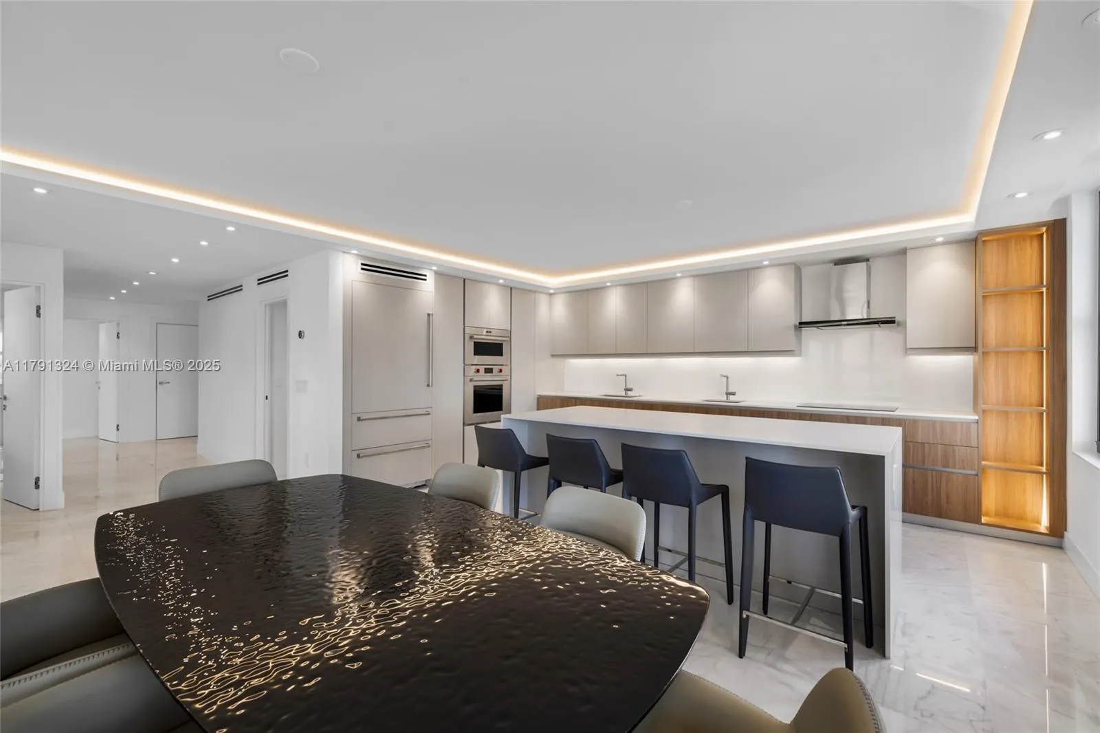 9801 Collins Ave # 17R, Bal Harbour FL 33154
