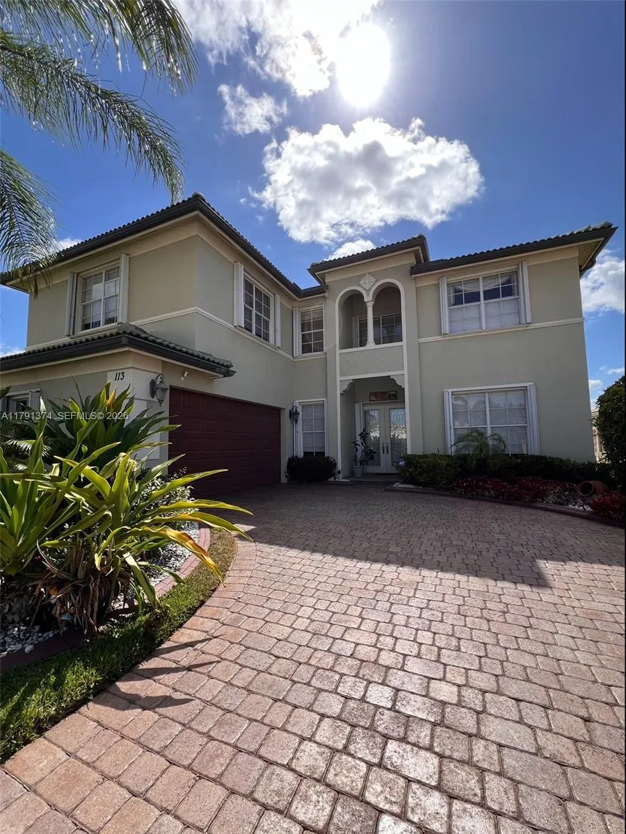 5 bedroom 3 bath for sale at 113 Bella Vista Way, Royal Palm Beach FL 33411
