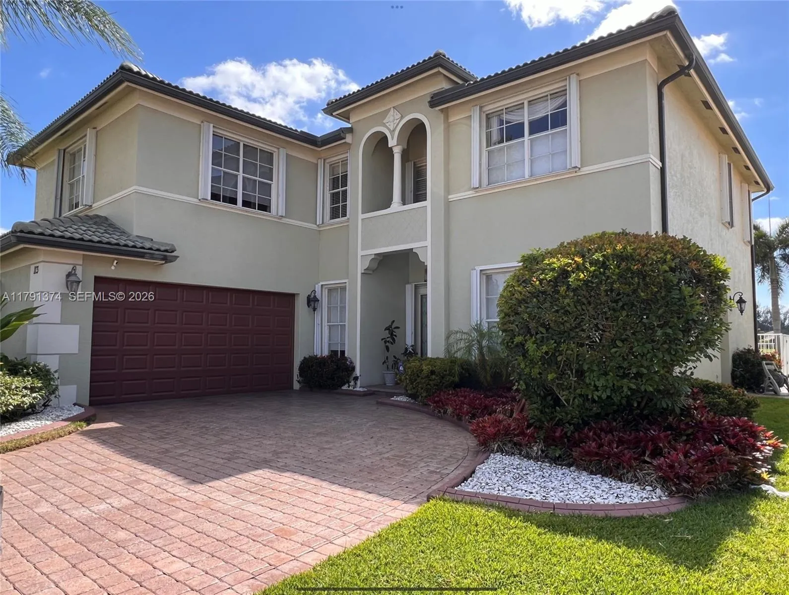 113 Bella Vista Way, Royal Palm Beach FL 33411