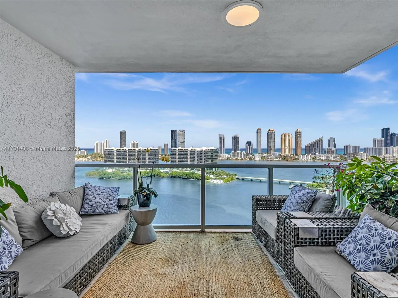 3 bedroom 3 bath for sale at 3201 NE 183rd St # 2102, Aventura FL 33160