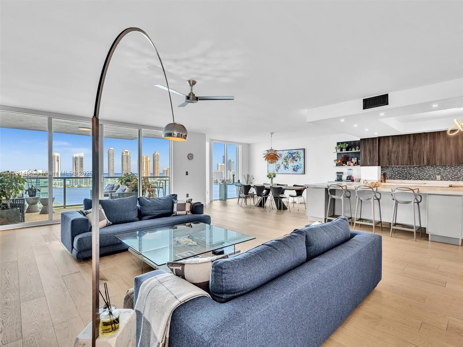 3201 NE 183rd St # 2102, Aventura FL 33160