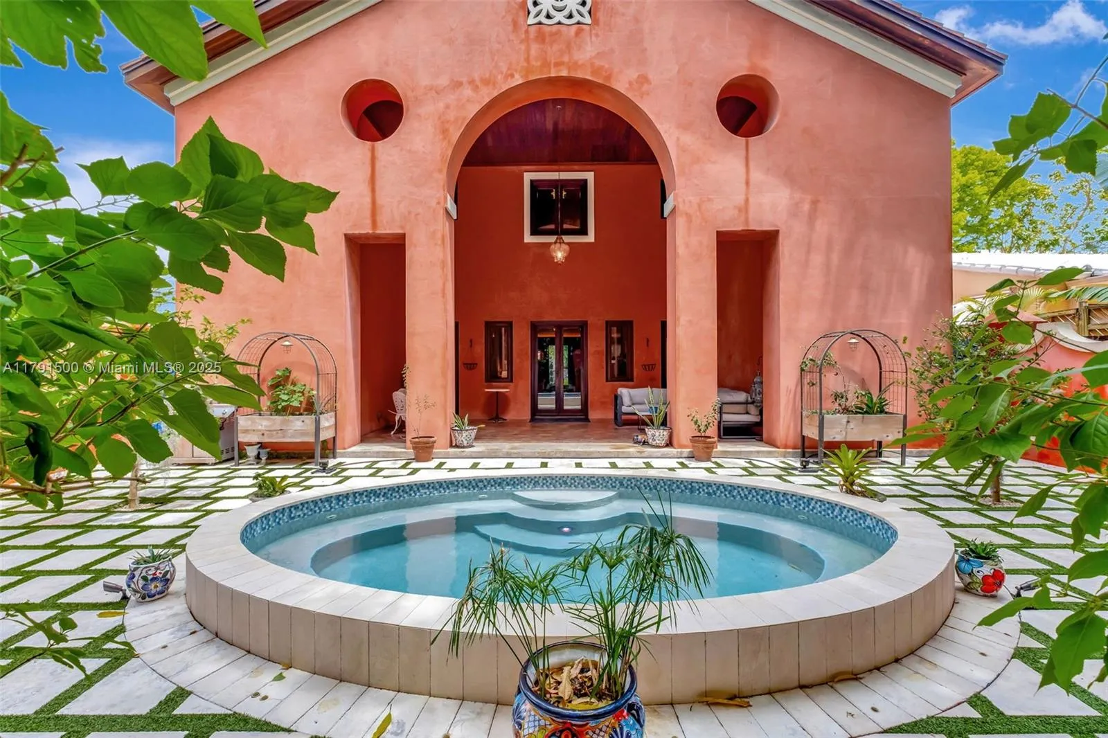 4 bedroom 3 bath for sale at 2760 Kirk St, Coconut Grove FL 33133