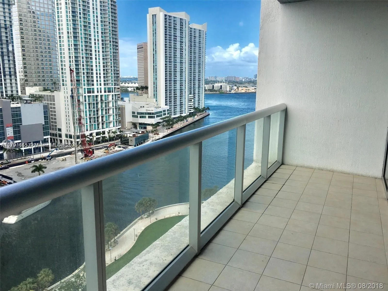 1 bedroom 1 bath for sale at 485 Brickell Ave # 1903, Miami FL 33131