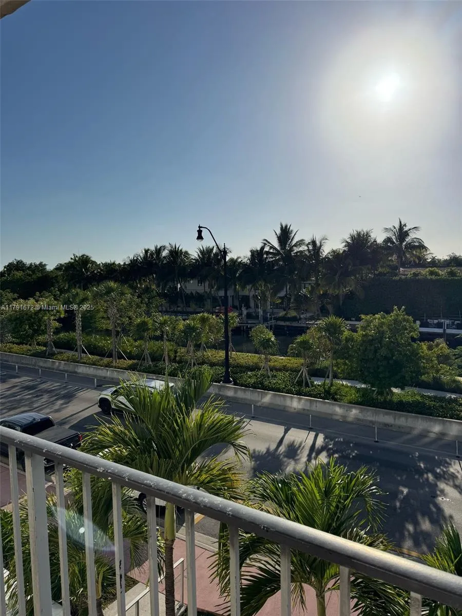 2 bedroom 2 bath for sale at 2939 Indian Creek Dr # 307, Miami Beach FL 33140