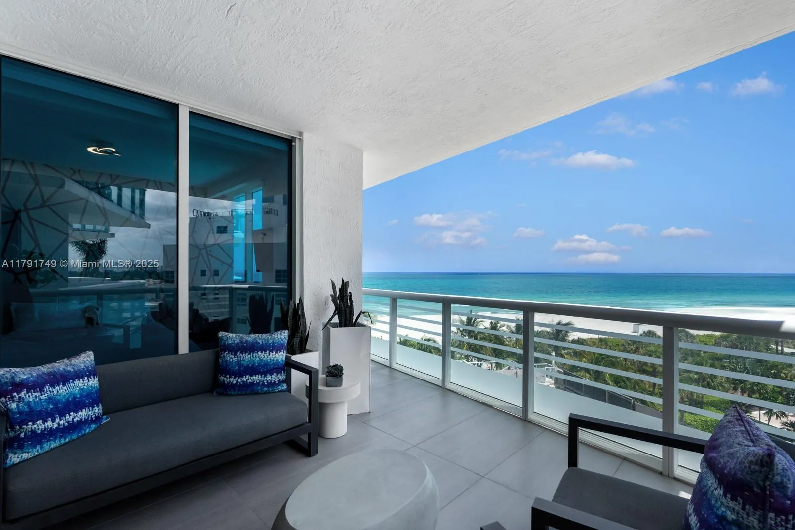 3801 Collins Ave # 703, Miami Beach FL 33140