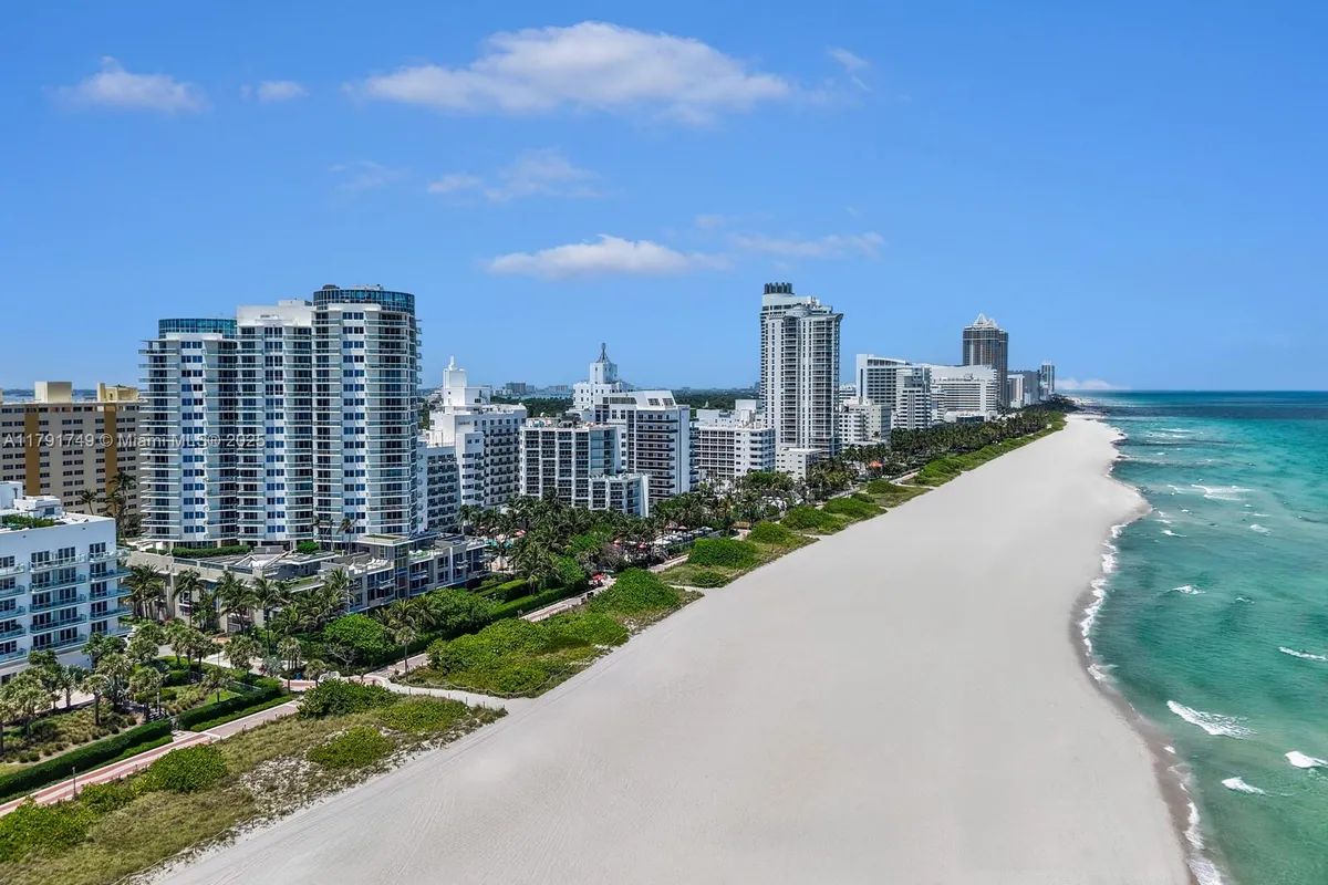 3801 Collins Ave # 703, Miami Beach FL 33140