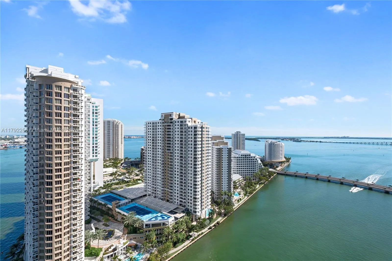 3 bedroom 2 bath for sale at 495 Brickell Ave # 2801, Miami FL 33131