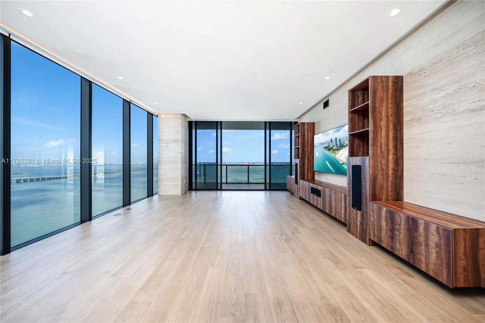 4 bedroom 4 bath for sale at 788 NE 23rd St # 3502, Miami FL 33137