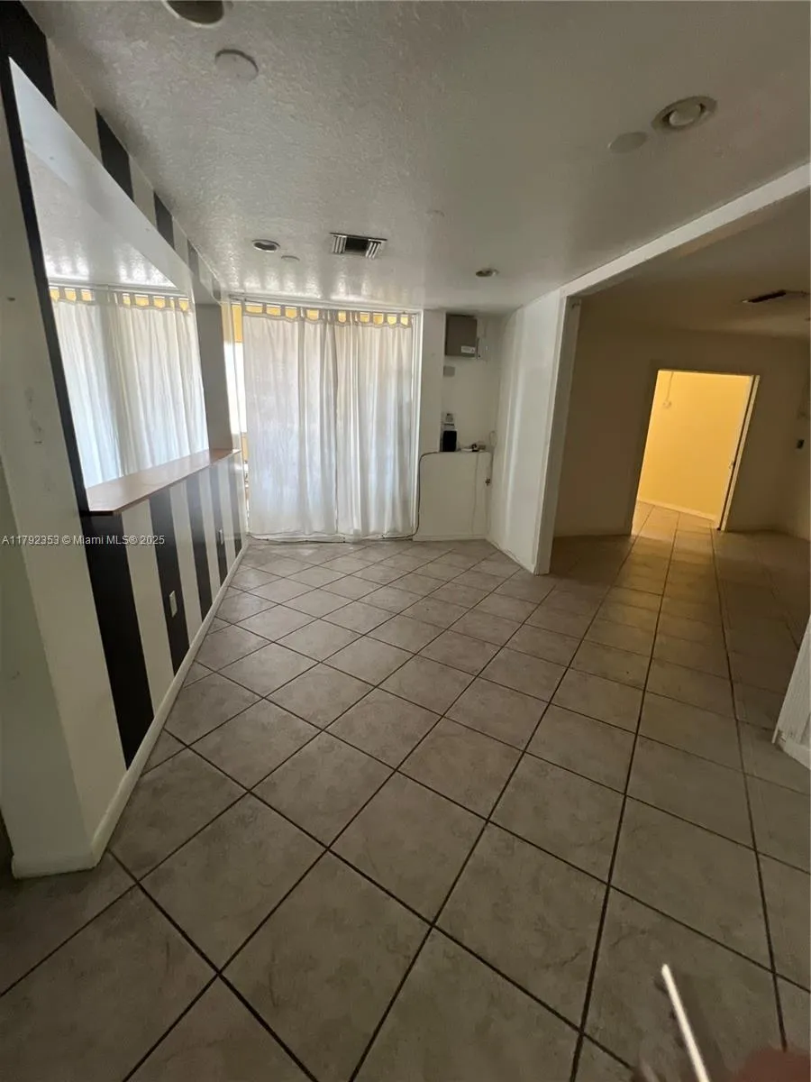 430 S Dixie Hwy, Coral Gables FL 33146
