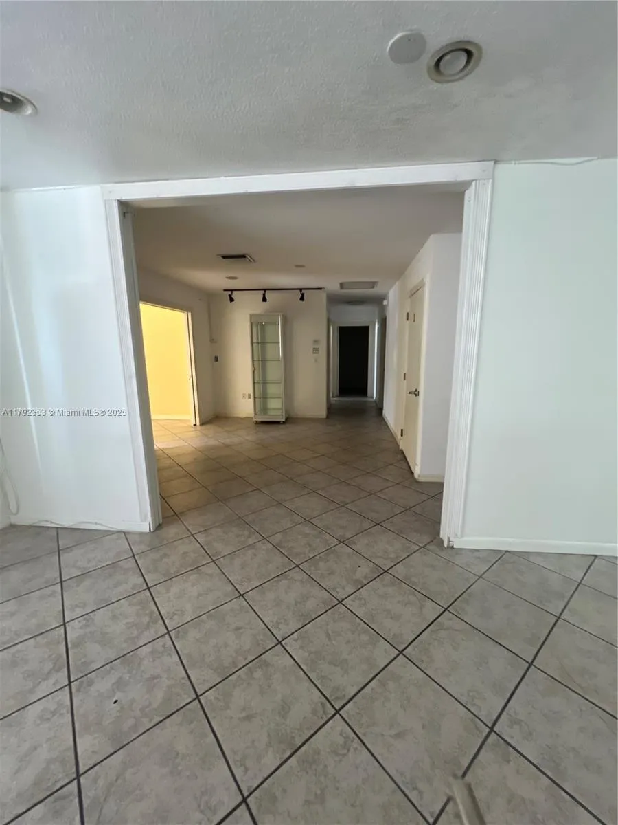 430 S Dixie Hwy, Coral Gables FL 33146