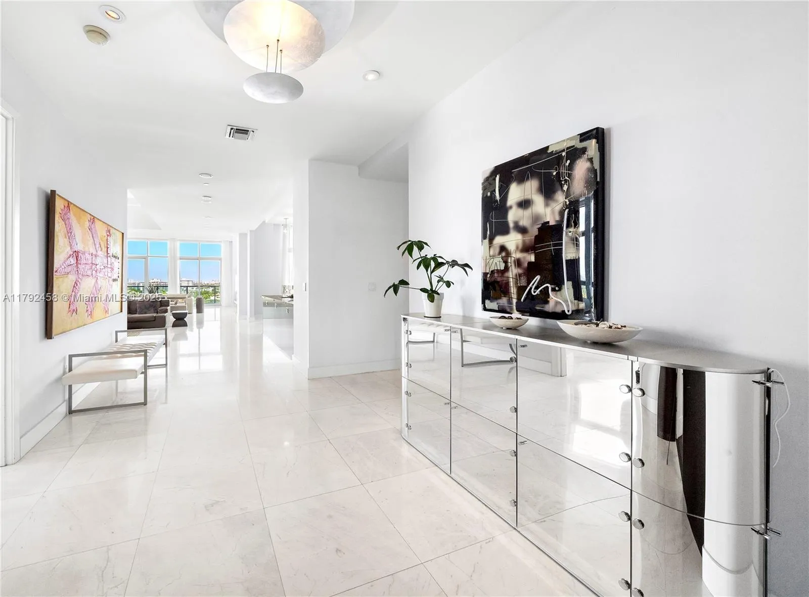 201 Aqua Ave, Miami Beach FL 33141