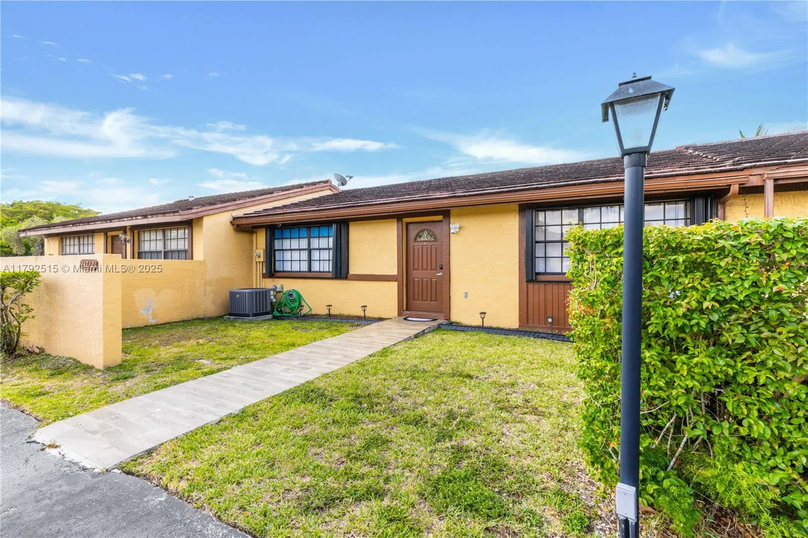 2 bedroom 2 bath for sale at 14712 SW 84th Ter, Miami FL 33193