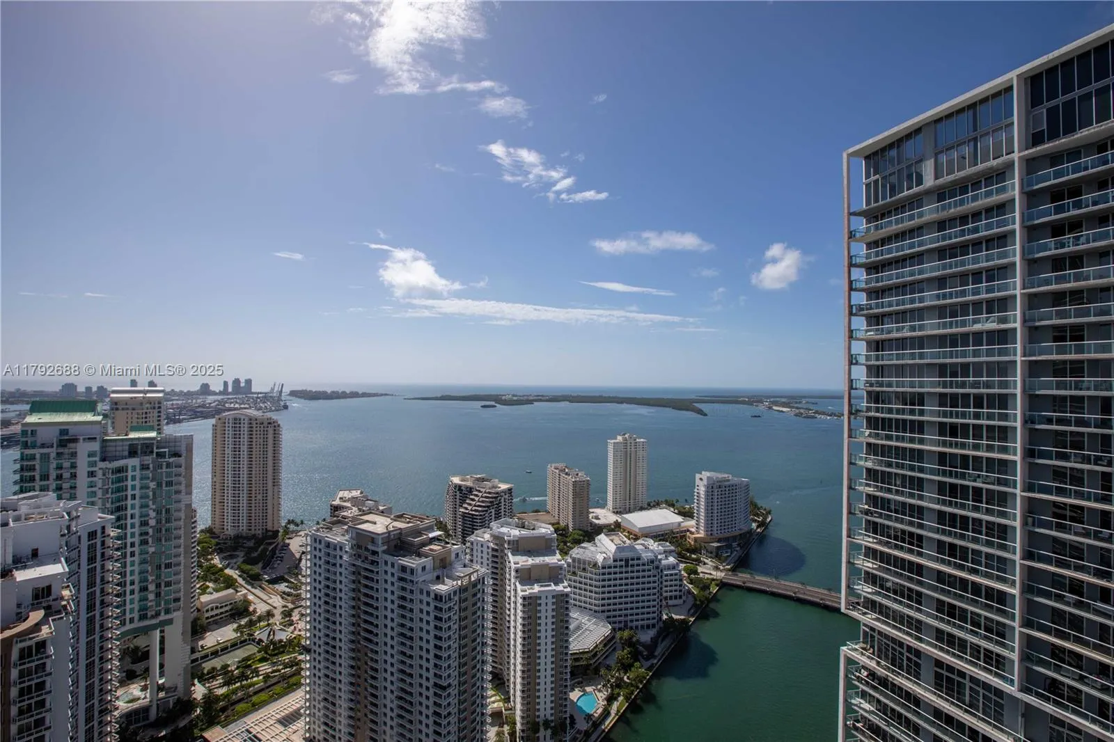 475 Brickell Ave # 5007, Miami FL 33131