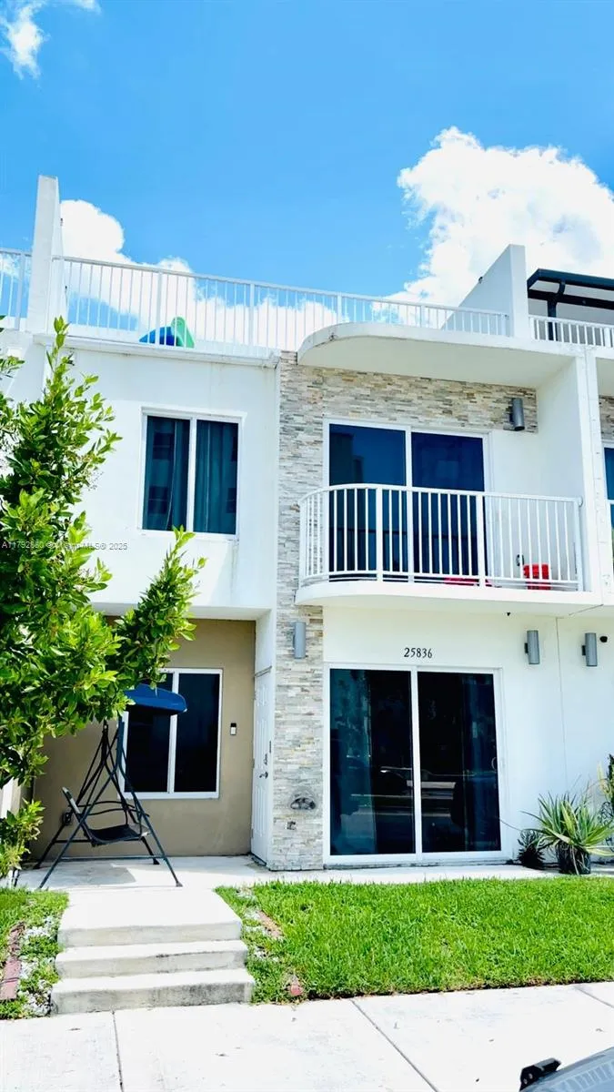 4 bedroom 3 bath for sale at 25836 SW 139th Path, Homestead FL 33032