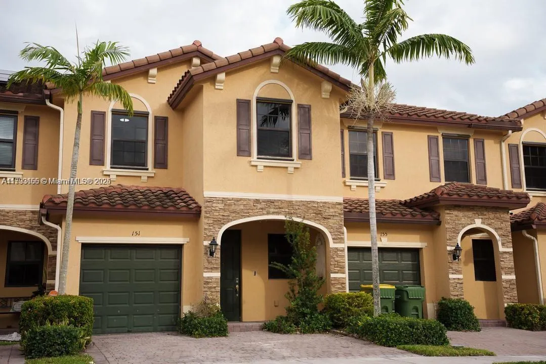 3 bedroom 2 bath for sale at 151 SE 34th Ave, Homestead FL 33033