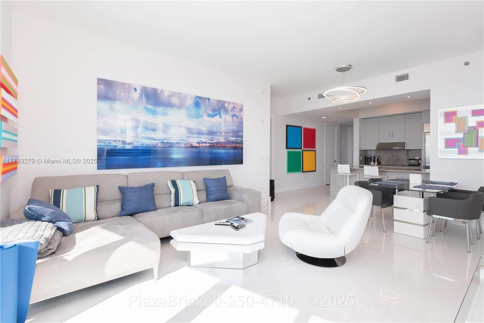 950 Brickell Bay Dr # 4710, Miami FL 33131