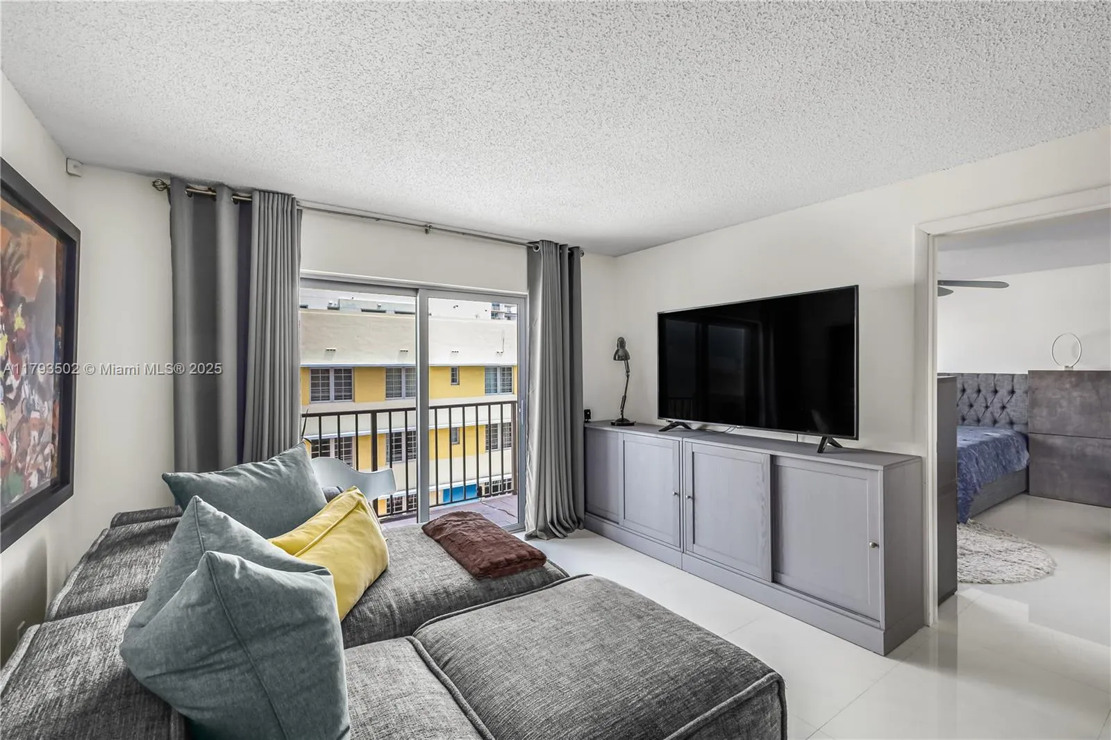 1150 Collins Ave # 403, Miami Beach FL 33139