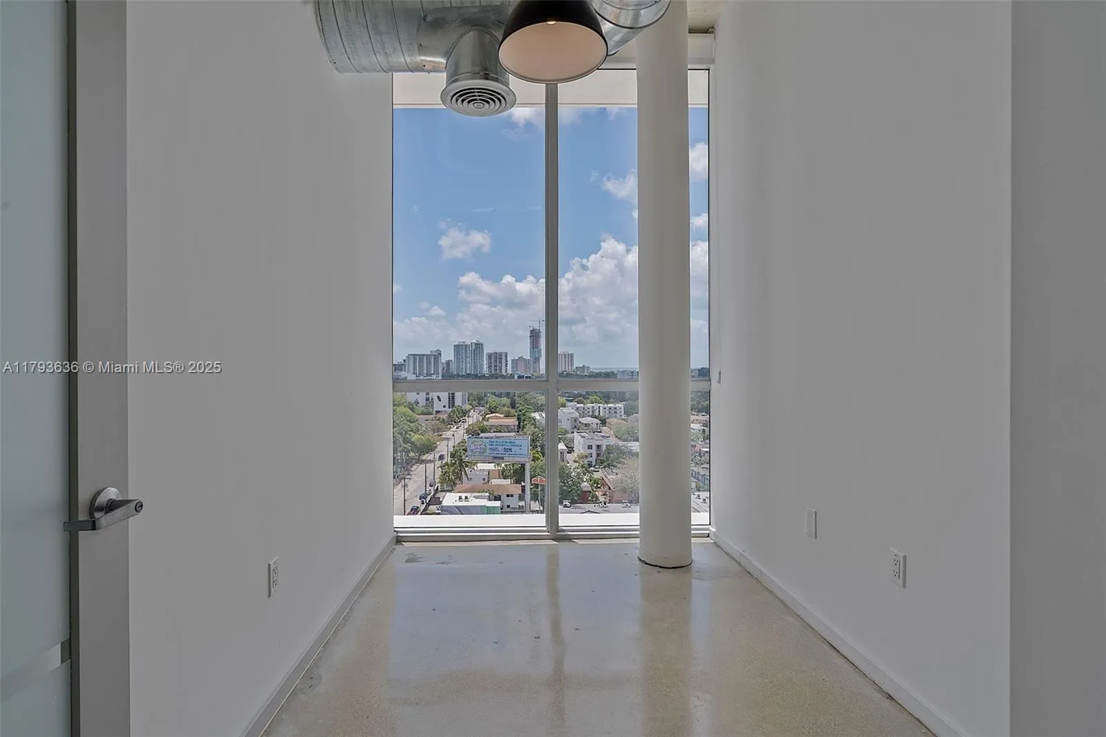 420 SW 7th St # 1206, Miami FL 33130