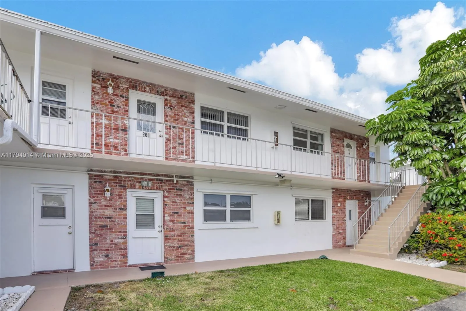 2 bedroom 2 bath for sale at 401 S Golf Blvd # 270, Pompano Beach FL 33064