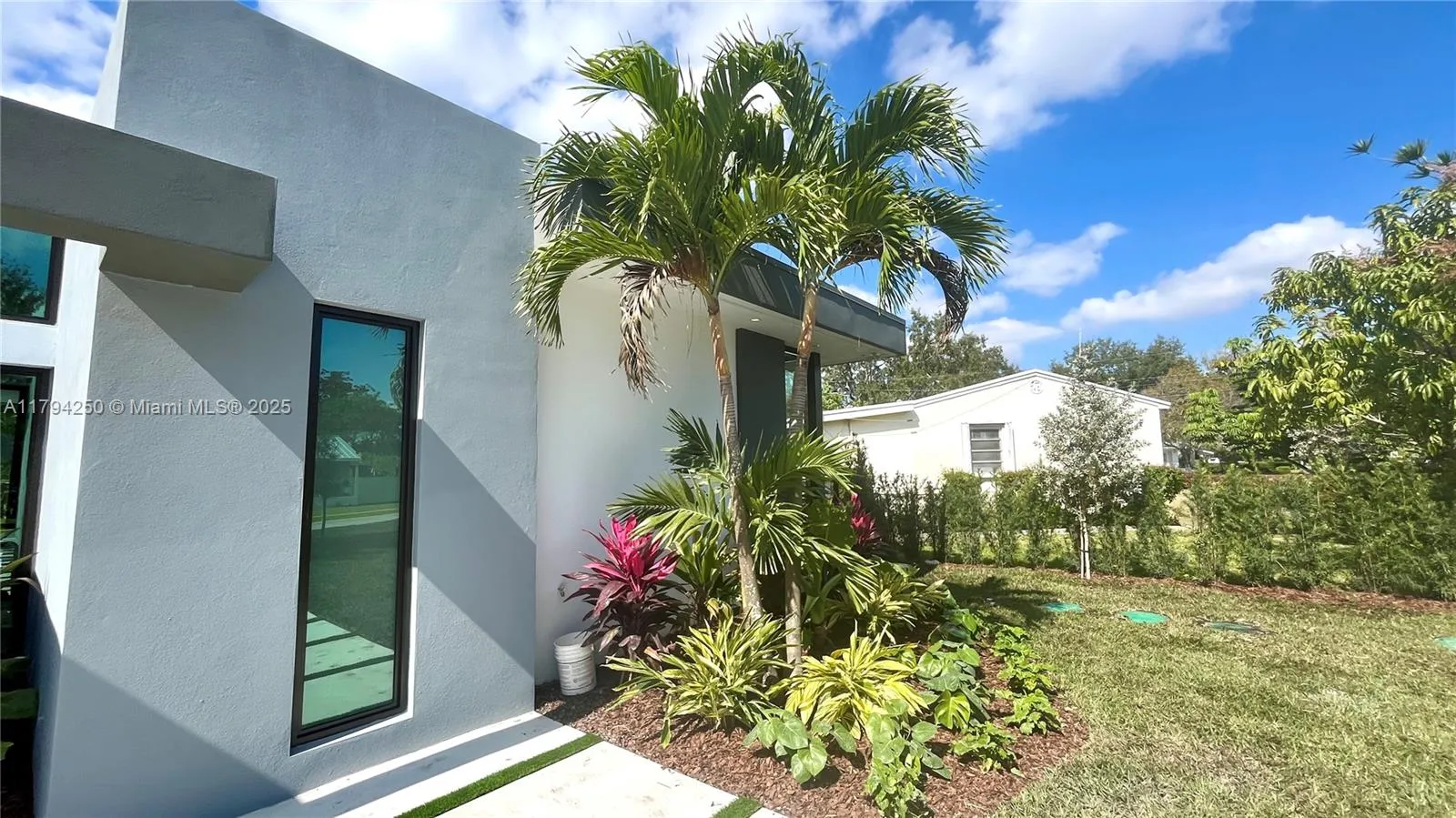 6616 SW 64th Ave, South Miami FL 33143