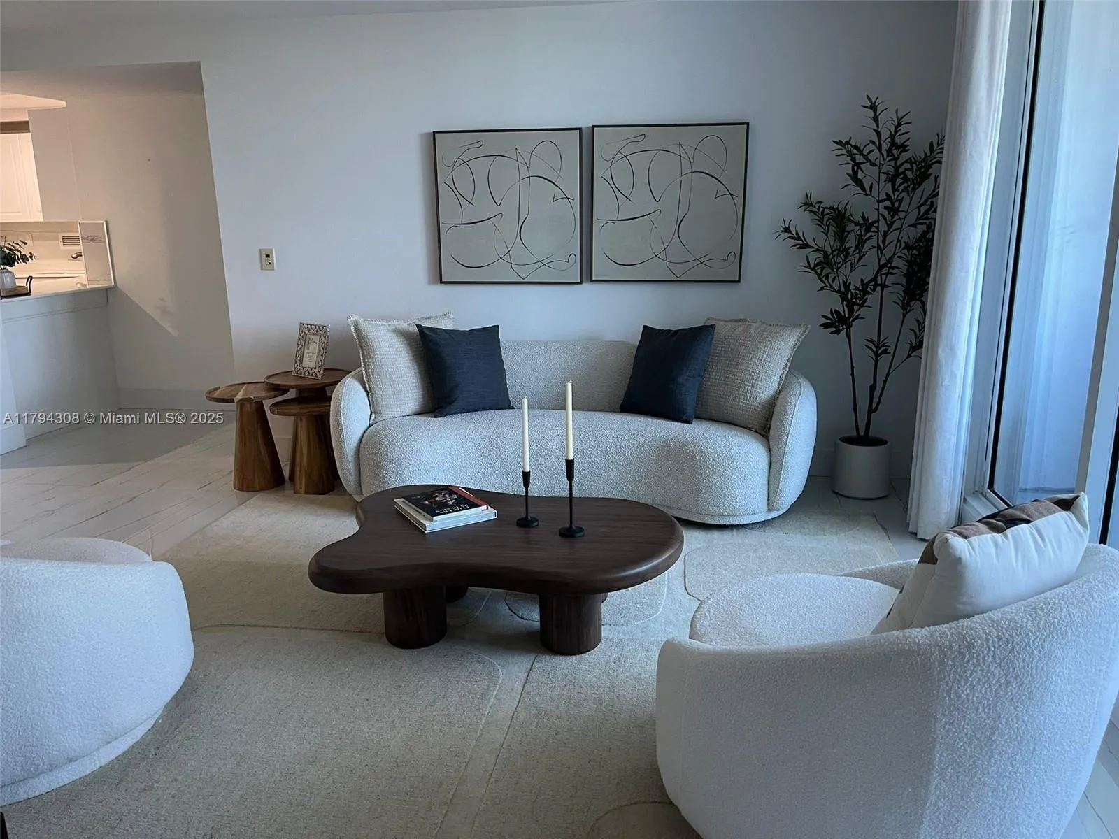 2301 Collins Ave # 326, Miami Beach FL 33139