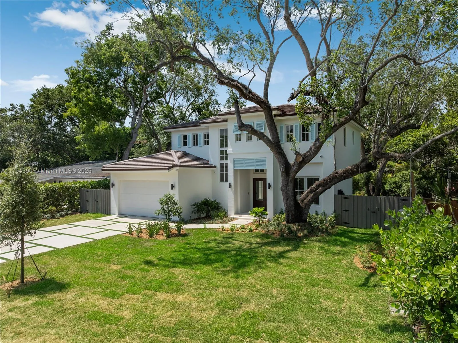 6747 SW 77th Ter, South Miami FL 33143