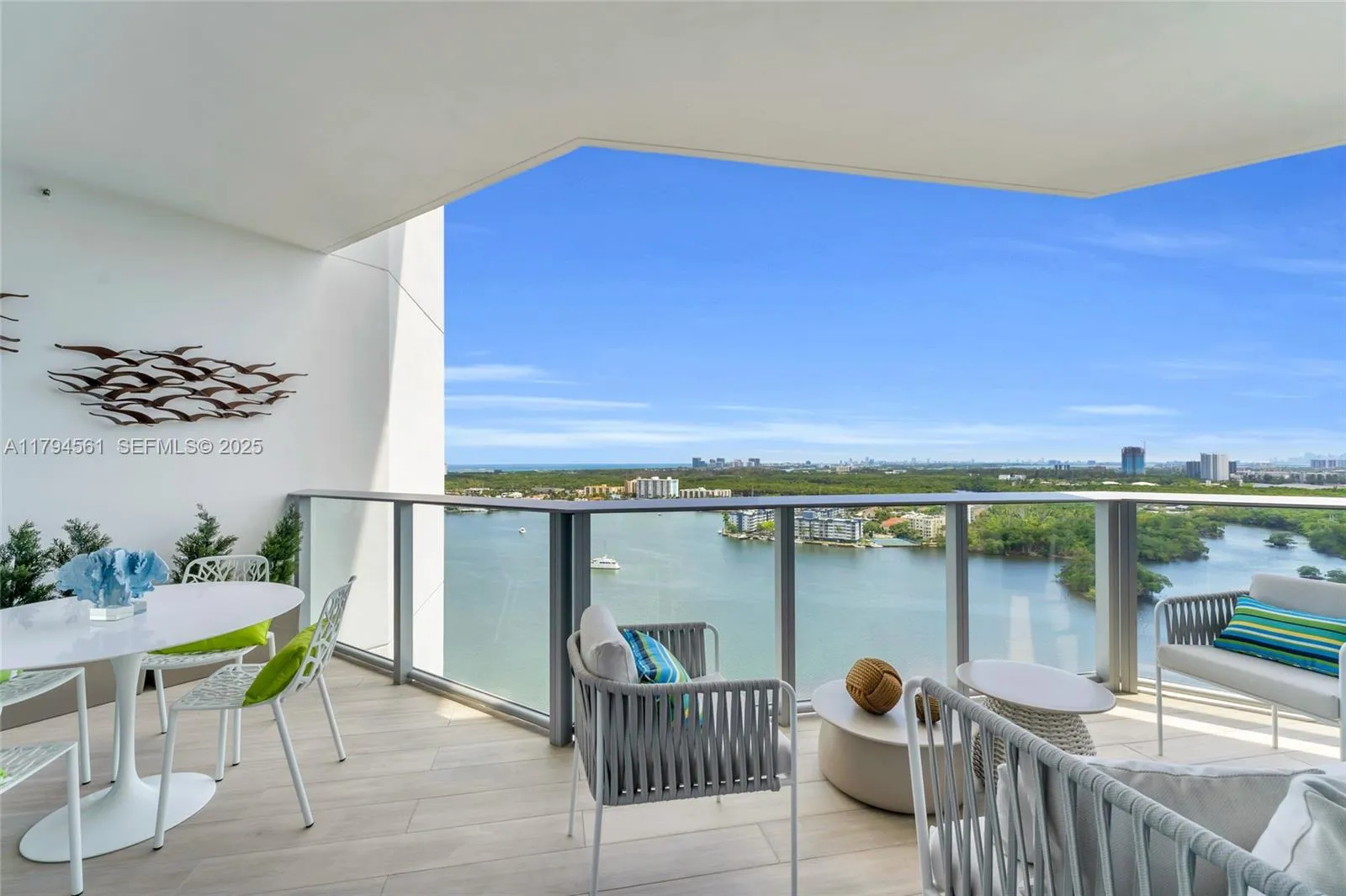 17111 Biscayne Blvd, North Miami Beach FL 33160