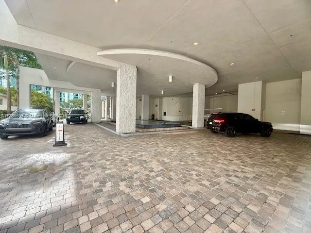 1050 Brickell Ave # 1602, Miami FL 33131