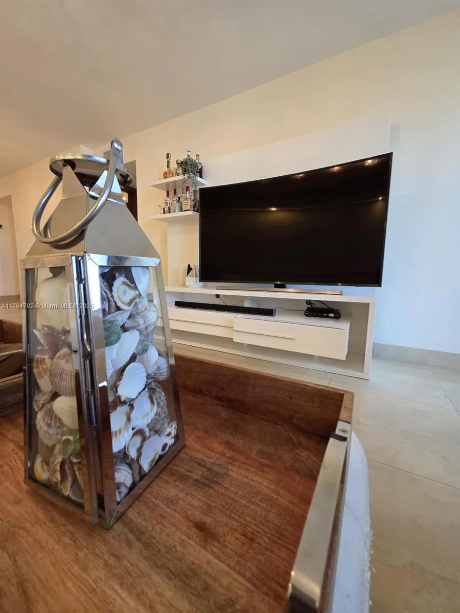 9225 Collins Ave # 1409, Surfside FL 33154