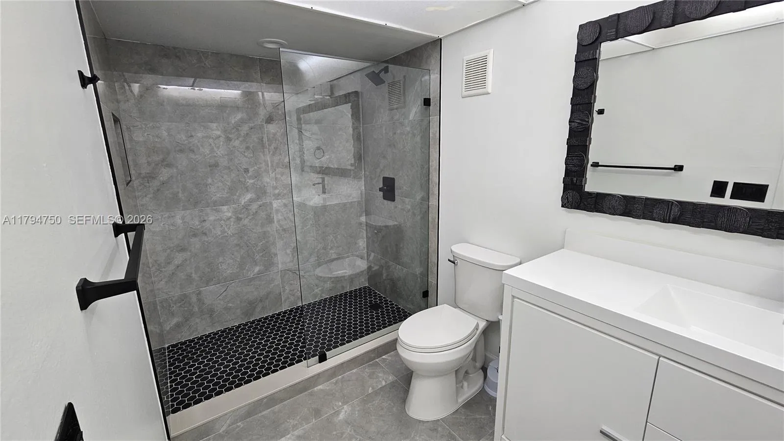 16300 Golf Club Rd # 315, Weston FL 33326