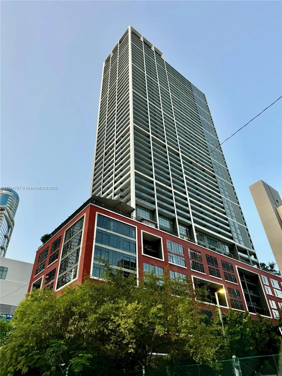 1 bedroom 1 bath for sale at 601 NE 1 Ave # 3108, Miami FL 33132
