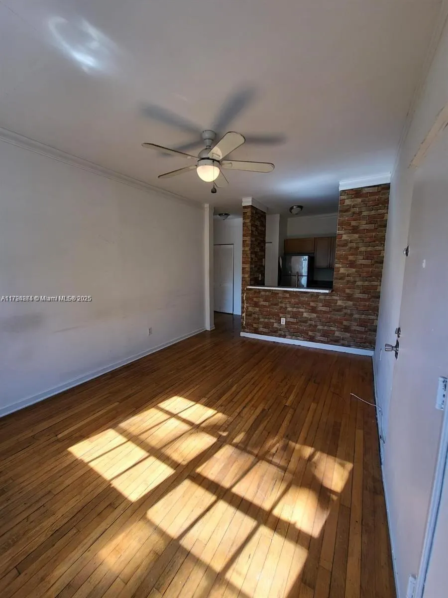 842 Meridian Ave # 3A, Miami Beach FL 33139