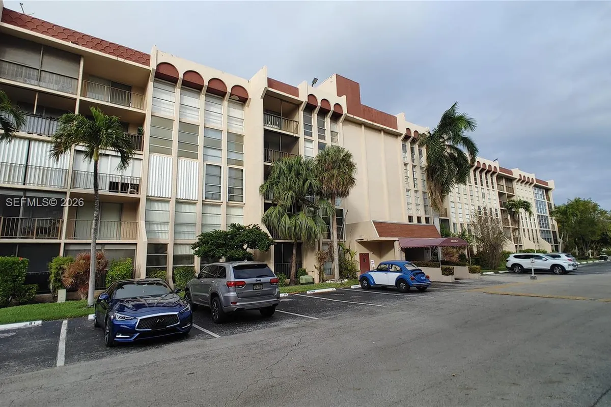 2101 Atlantic Shores Blvd # 415, Hallandale Beach FL 33009