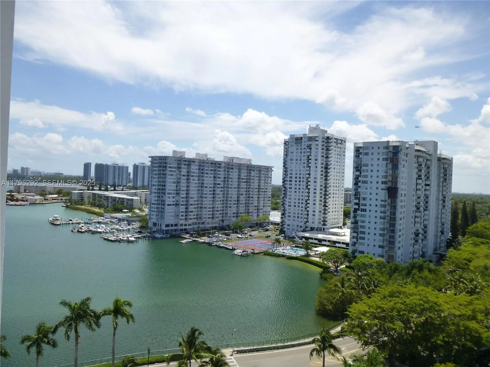 2801 NE 183rd St # 1507W, Aventura FL 33160