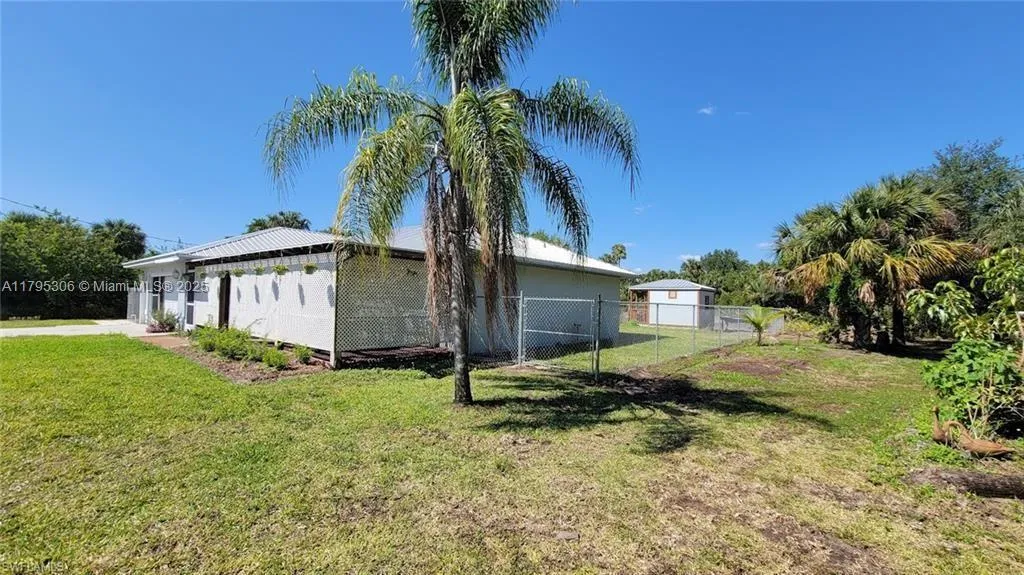 3054 NE Beechwood Cir, La Belle FL 33935