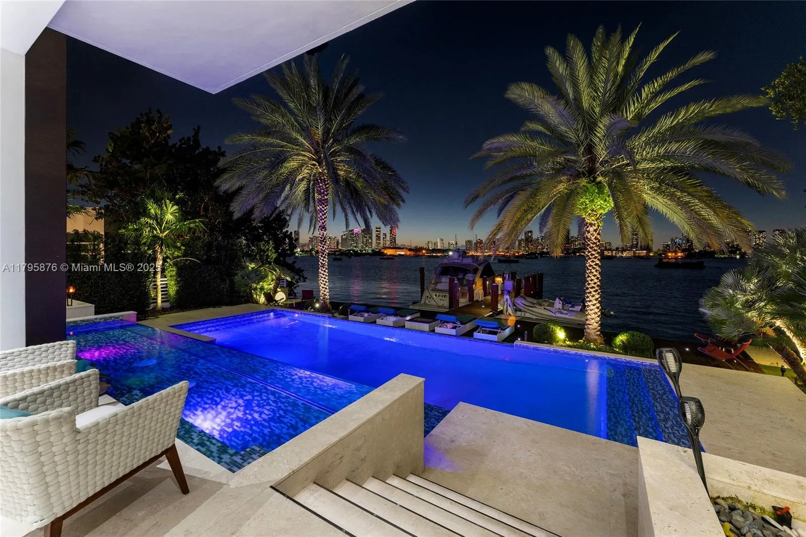 441 N Hibiscus Dr, Miami Beach FL 33139