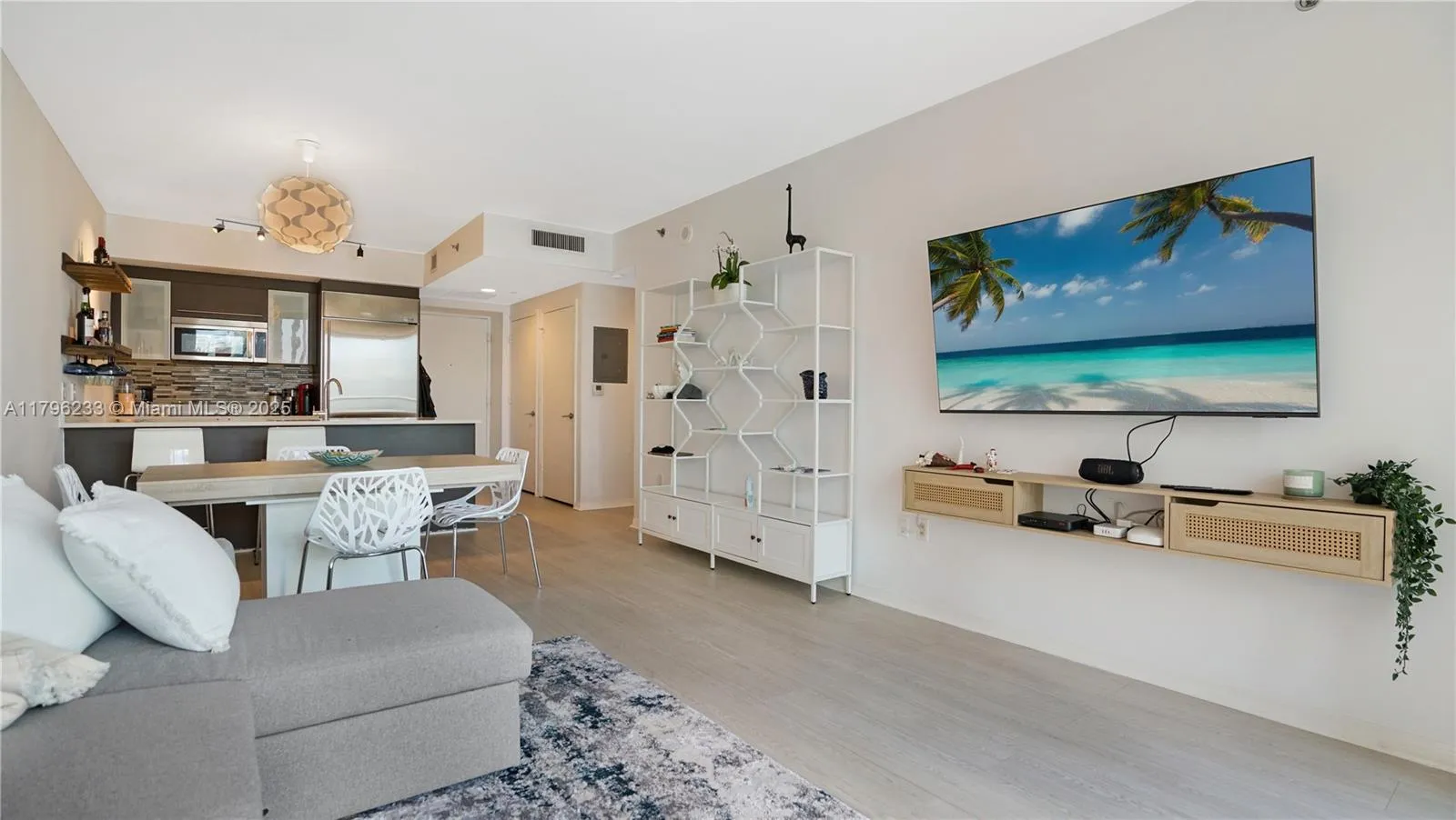 55 SE 6th St # 1804, Miami FL 33131