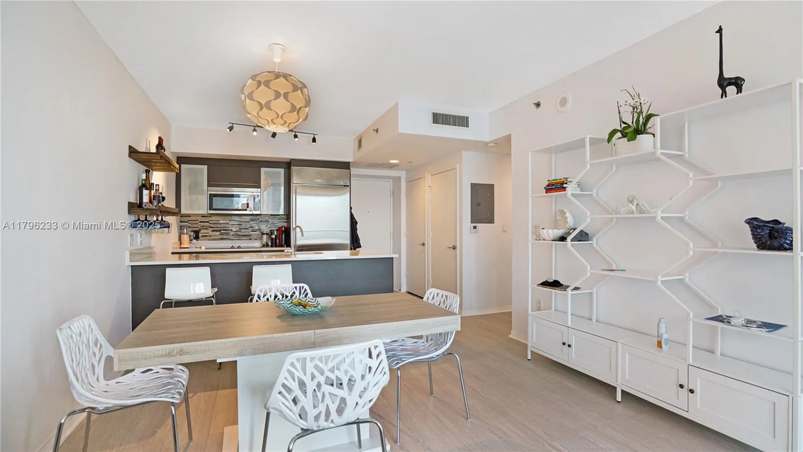 55 SE 6th St # 1804, Miami FL 33131
