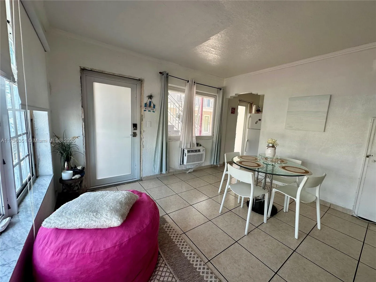 7435 Harding Ave # 101, Miami Beach FL 33141