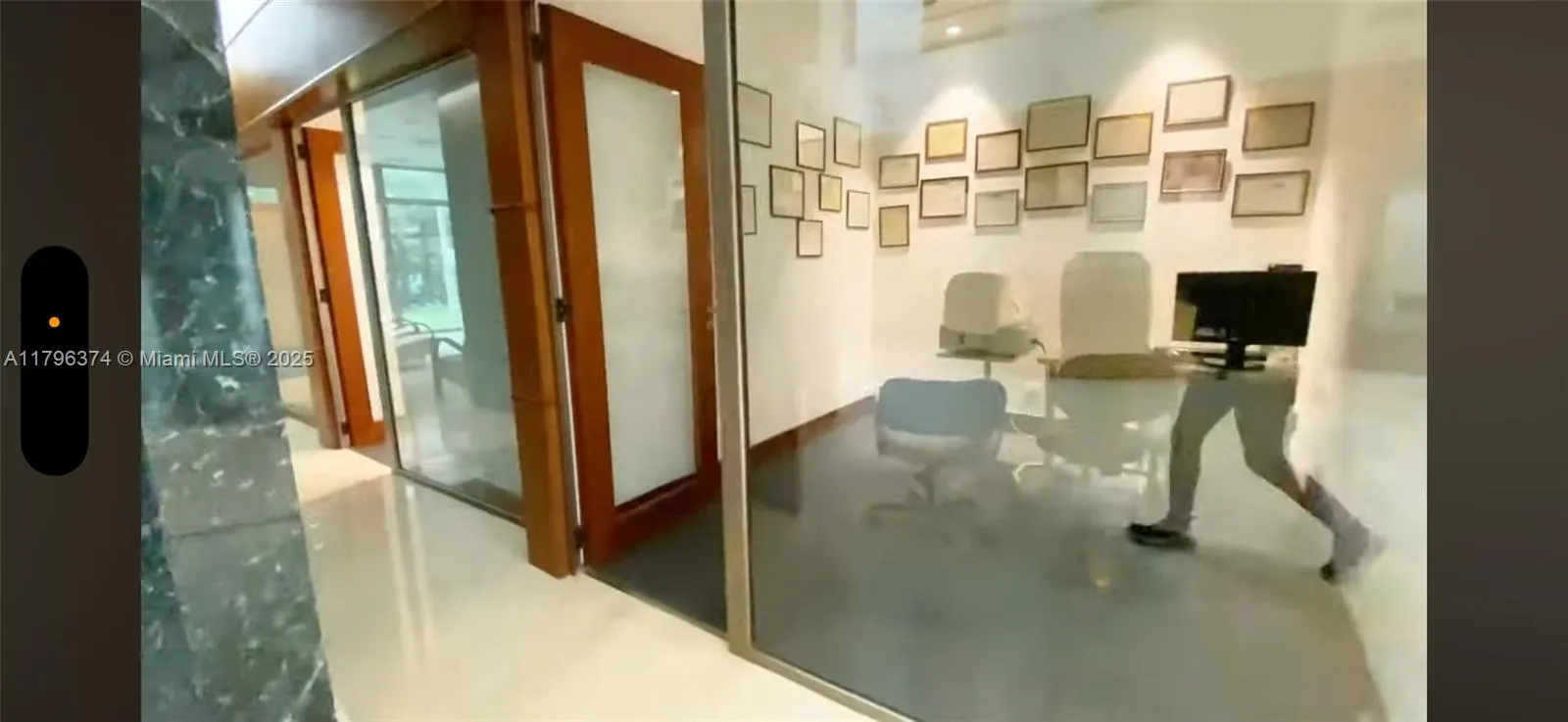 00 Ricardo Balbin, FL