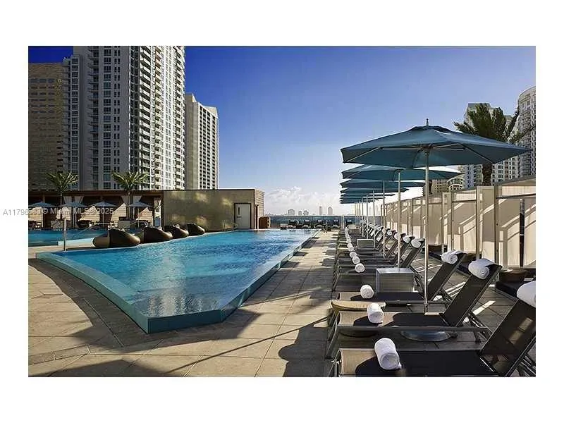 200 Biscayne Boulevard Way # 4904, Miami FL 33131