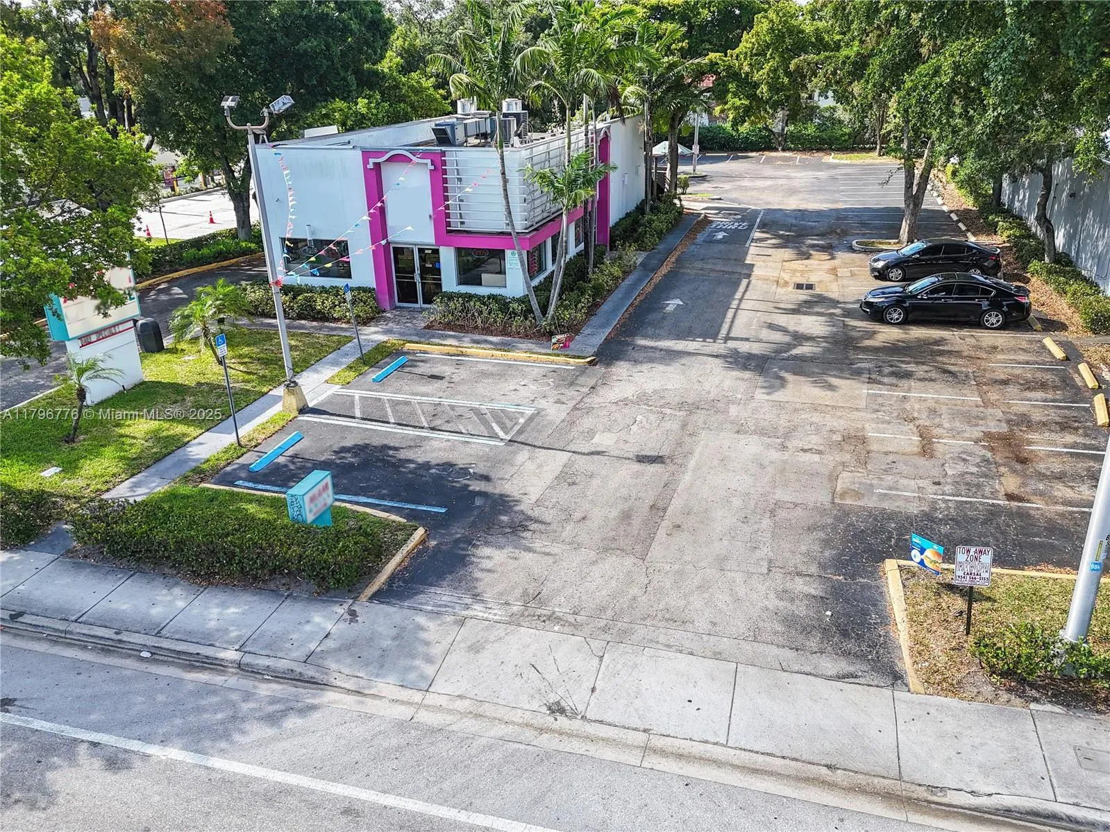 750 W Sample Rd, Pompano Beach FL 33064