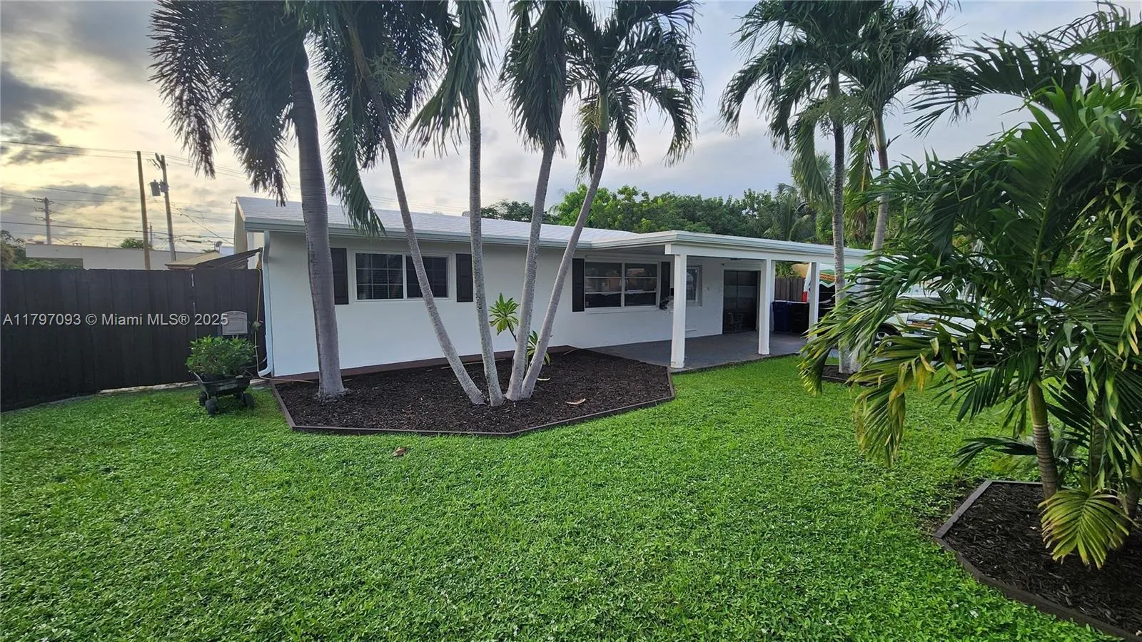 3 bedroom 2 bath for sale at 4511 NW 15th Ave, Fort Lauderdale FL 33309