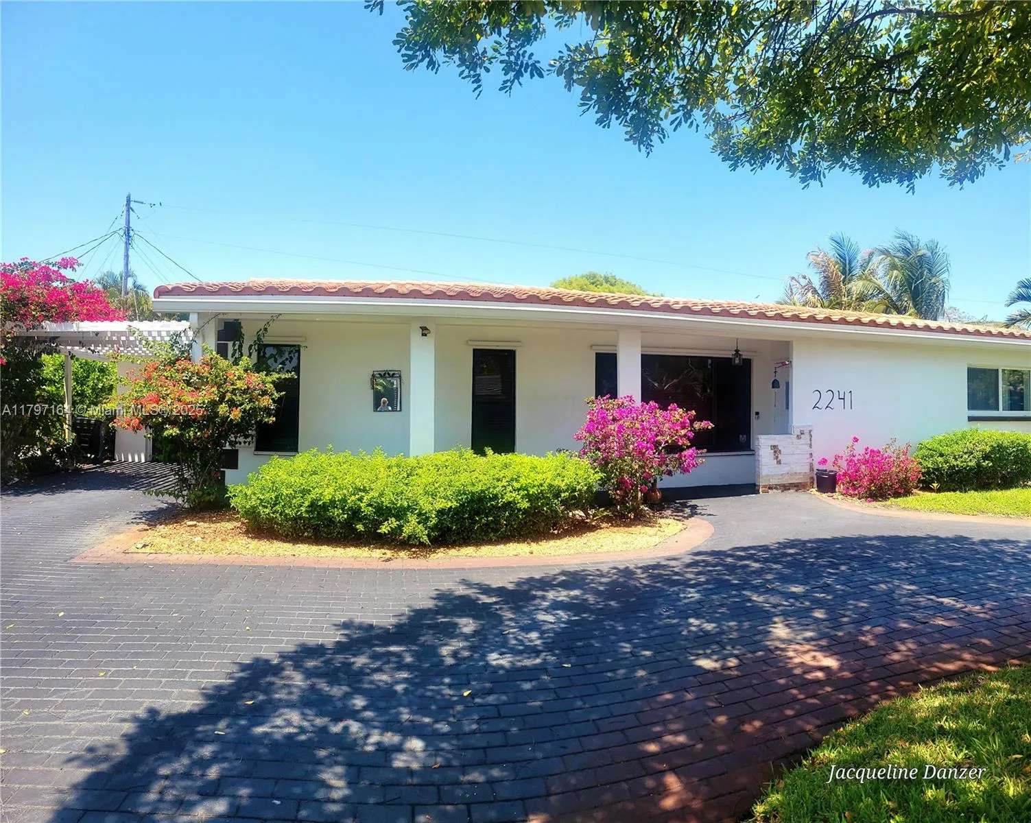 2241 NE 38th St # 0, Lighthouse Point FL 33064